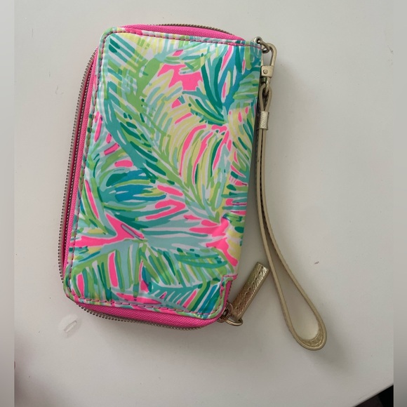 Lilly Pulitzer Wristlet - Picture 2 of 7